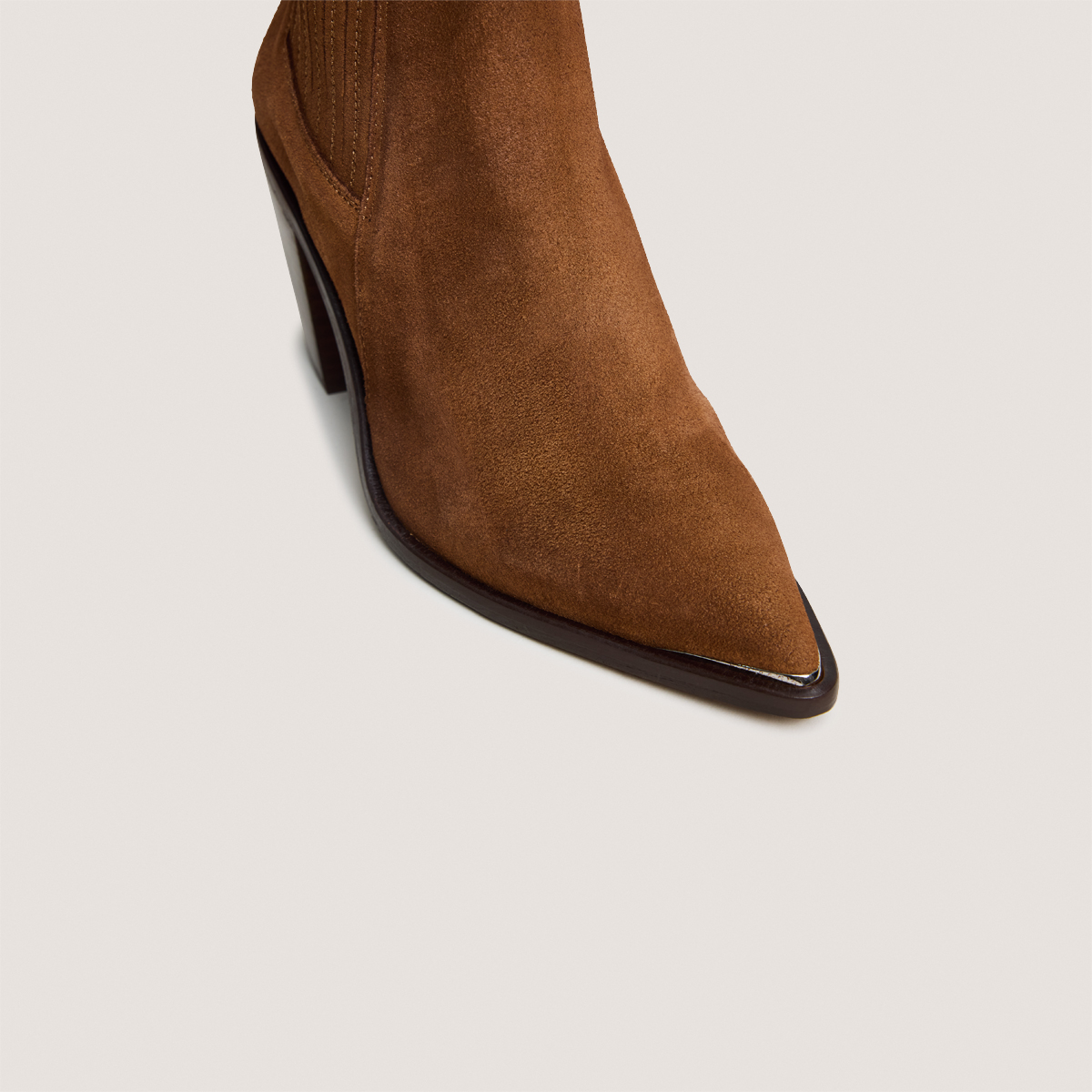 Boots à talons et à fronces – Image 3