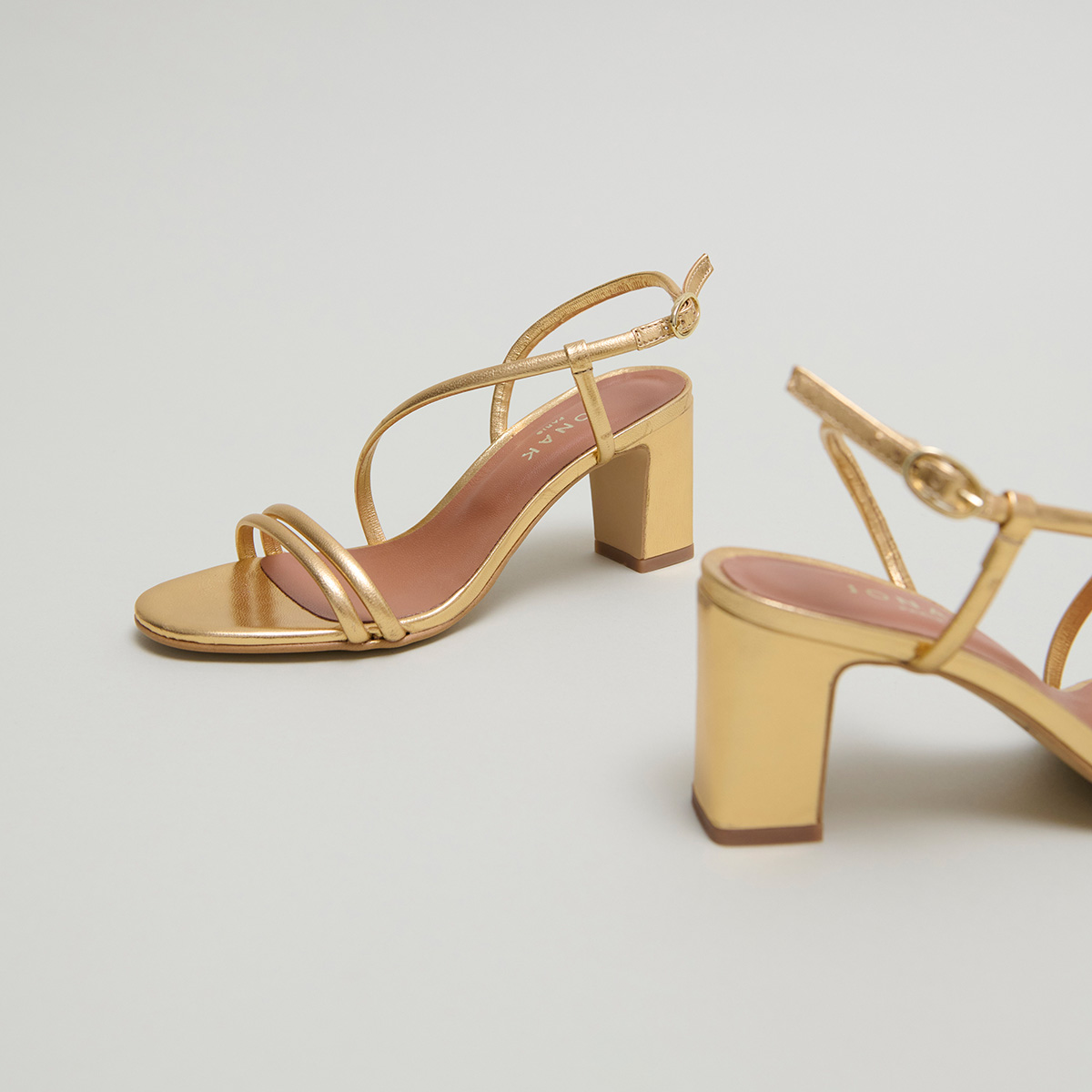 Sandales à talons et brides – Image 5