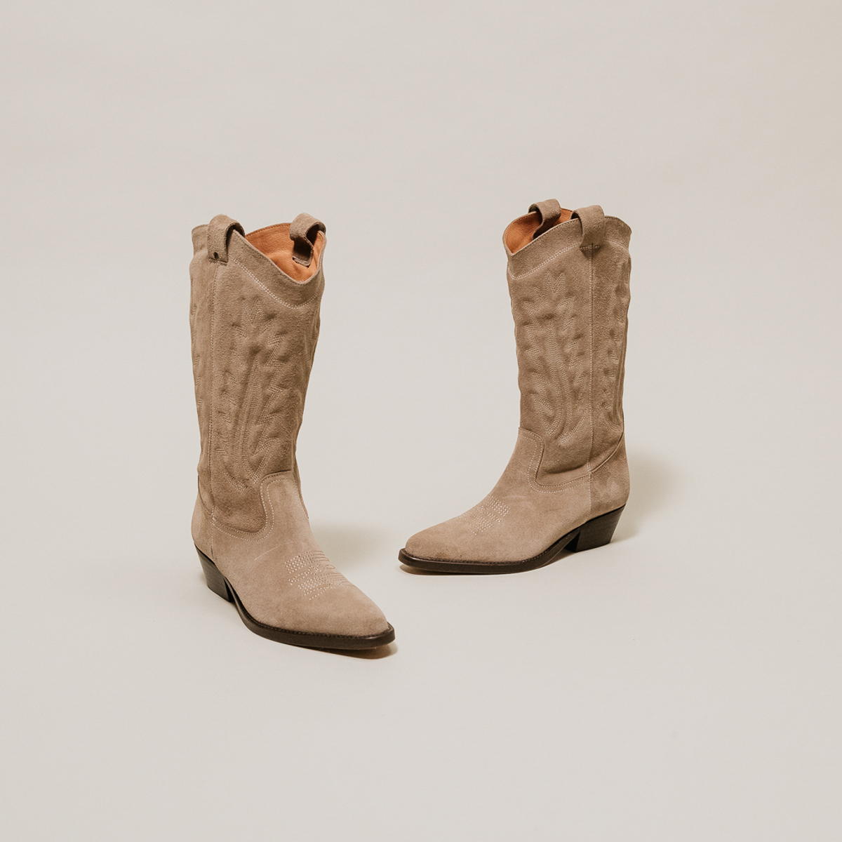 Bottes à bouts pointus et surpiqures app... – Image 3