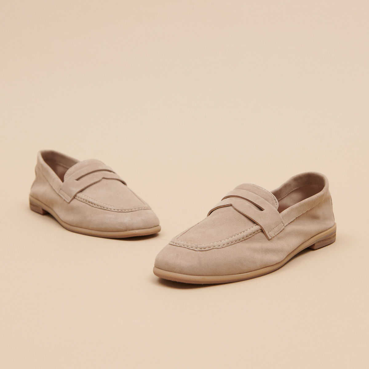 Mocassins à talons plats et bouts arrond... – Image 5