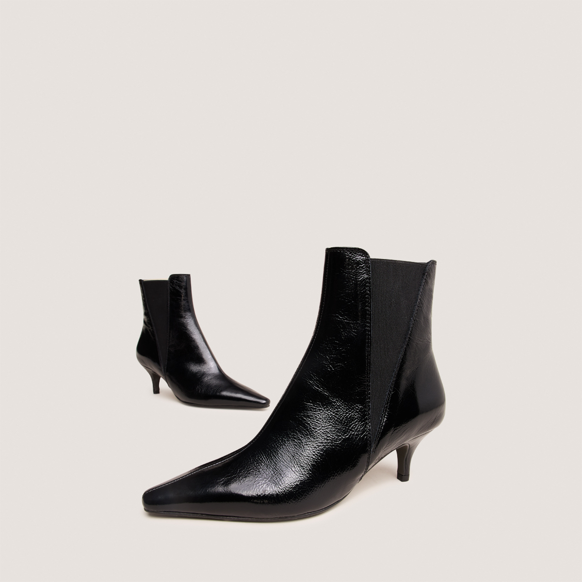 Bottines à talons fins et bouts pointus