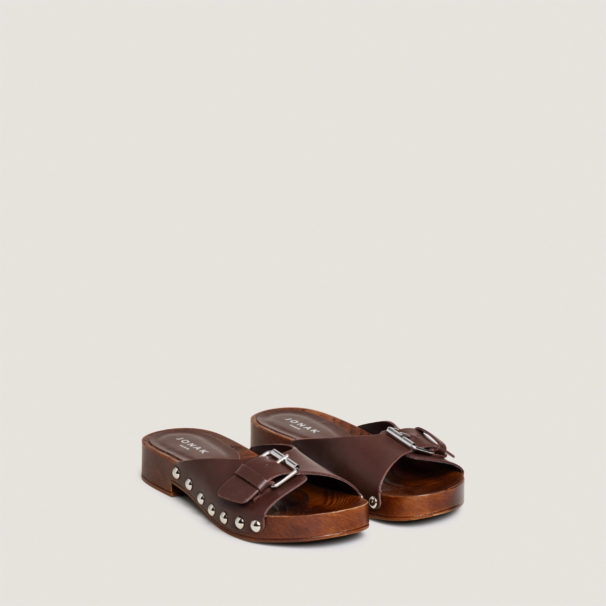 Mules à petits talons et rivets – Image 3