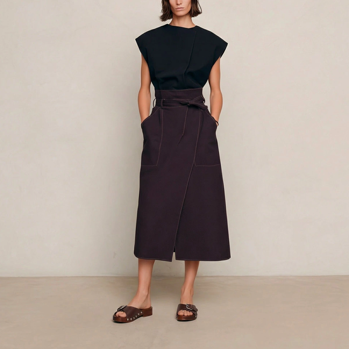 Mules à petits talons et rivets – Image 5
